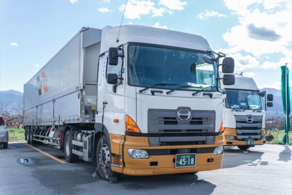 トラックと必要な運転免許の種類・当社トラック輸送事業について
