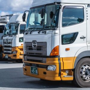 トラックと必要な運転免許の種類・当社トラック輸送事業について